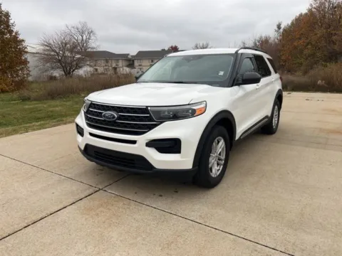 White 2022 Ford Explorer XLT for sale in Marshalltown, IA