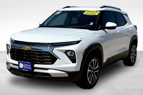 White 2025 Chevrolet TrailBlazer LT for sale in Marshalltown, IA