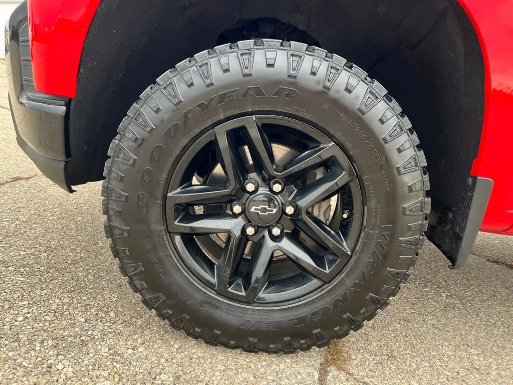 2020 Chevrolet Silverado 1500 LT Trail Boss photo 4