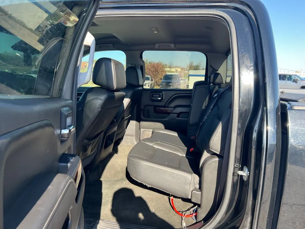 2017 Gmc Sierra 1500 SLT photo 3