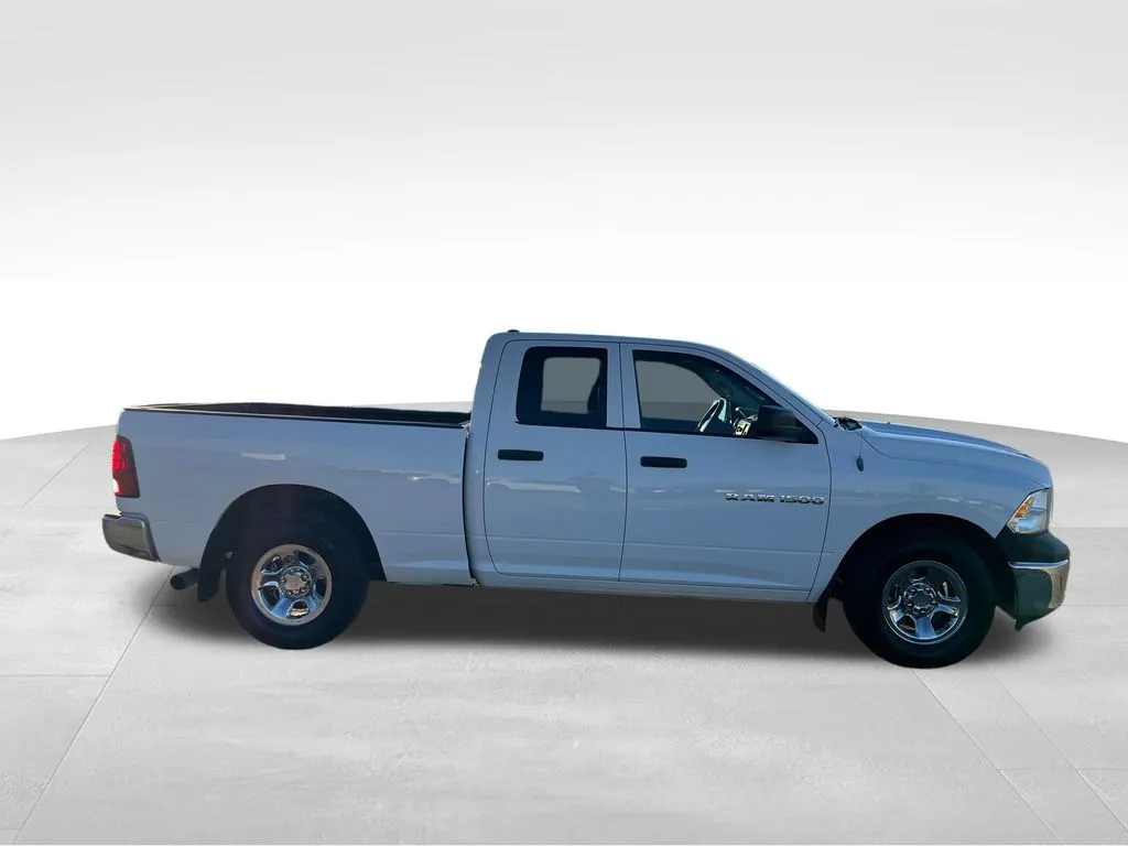 2012 Ram 1500 Tradesman ST photo 3