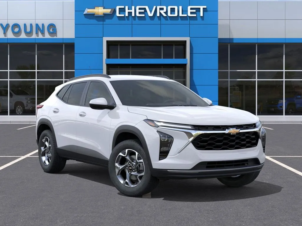 2026 Chevrolet Trax LT photo 2