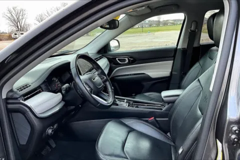 More photos of 2022 Jeep Compass Limited at Gregg Young Chevrolet Marshalltown, IA