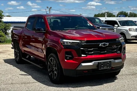 Photos of 2025 Chevrolet Colorado Z71 for sale in Marshalltown, IA at Gregg Young Chevrolet Marshalltown