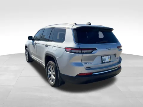 Another view of 2021 Jeep Grand Cherokee L Limited for sale in Marshalltown, IA at Gregg Young Chevrolet Marshalltown