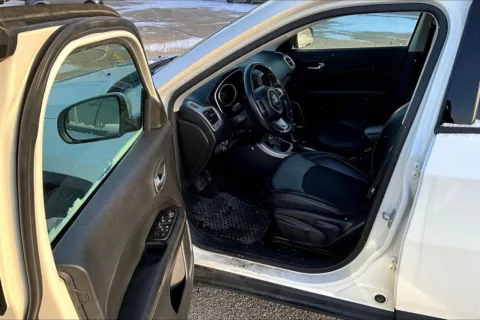 More photos of 2020 Jeep Compass Latitude at Gregg Young Chevrolet Marshalltown, IA