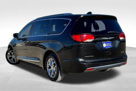 More photos of 2018 Chrysler Pacifica Limited at Gregg Young Chevrolet Marshalltown, IA