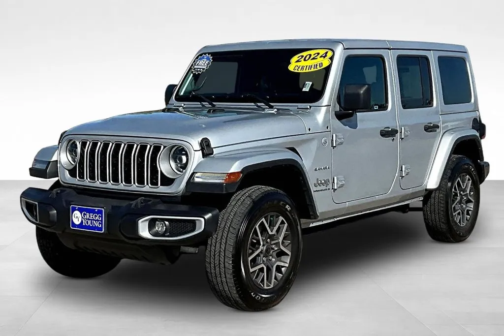 Silver 2024 Jeep Wrangler Sahara for sale in Marshalltown, IA