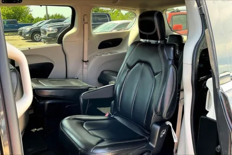 More photos of 2023 Chrysler Pacifica Touring L at Gregg Young Chevrolet Marshalltown, IA