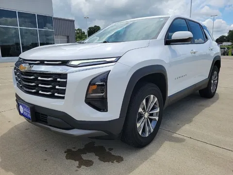White 2026 Chevrolet Equinox LT for sale in Marshalltown, IA