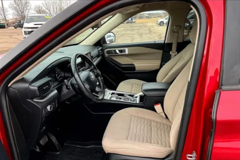 More photos of 2020 Ford Explorer XLT at Gregg Young Chevrolet Marshalltown, IA