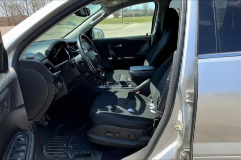 More photos of 2015 Chevrolet Traverse 2LT at Gregg Young Chevrolet Marshalltown, IA