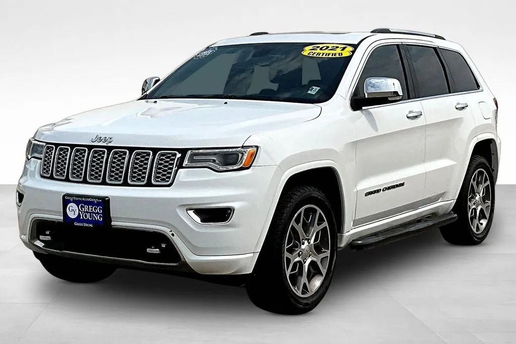 White 2021 Jeep Grand Cherokee Overland for sale in Marshalltown, IA