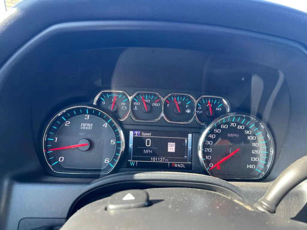 2017 Gmc Sierra 1500 SLT photo 3