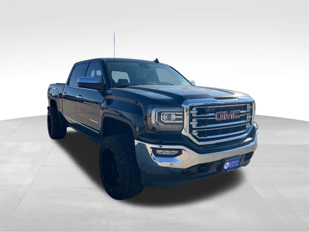 2017 Gmc Sierra 1500 SLT photo 4