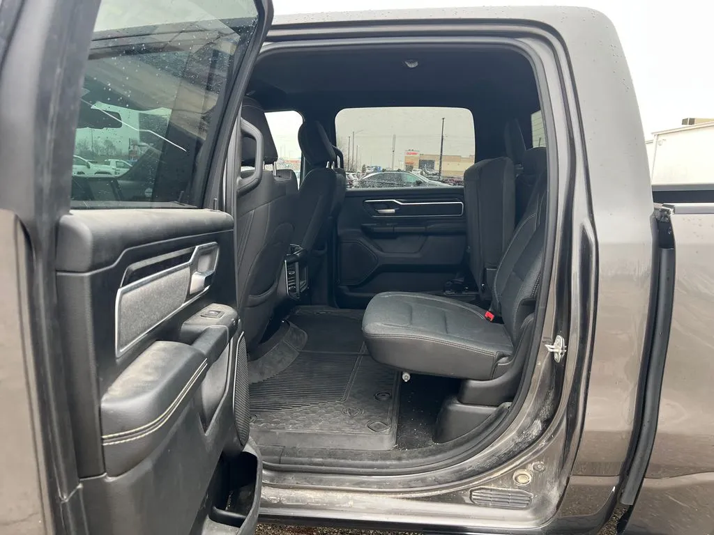 2019 Ram 1500 Big Horn Lone Star photo 3