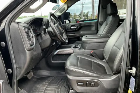 More photos of 2022 Chevrolet Silverado 2500HD LTZ at Gregg Young Chevrolet Marshalltown, IA