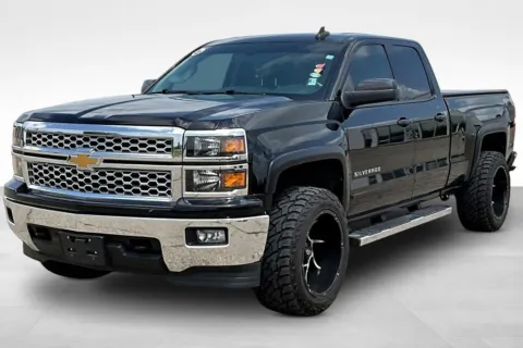 Black 2015 Chevrolet Silverado 1500 LT for sale in Marshalltown, IA