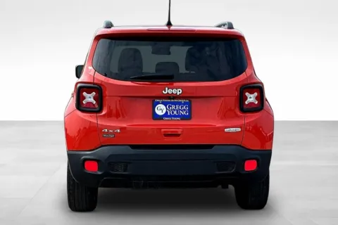 More photos of 2018 Jeep Renegade Latitude at Gregg Young Chevrolet Marshalltown, IA