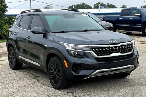 Photos of 2022 Kia Seltos Nightfall for sale in Marshalltown, IA at Gregg Young Chevrolet Marshalltown