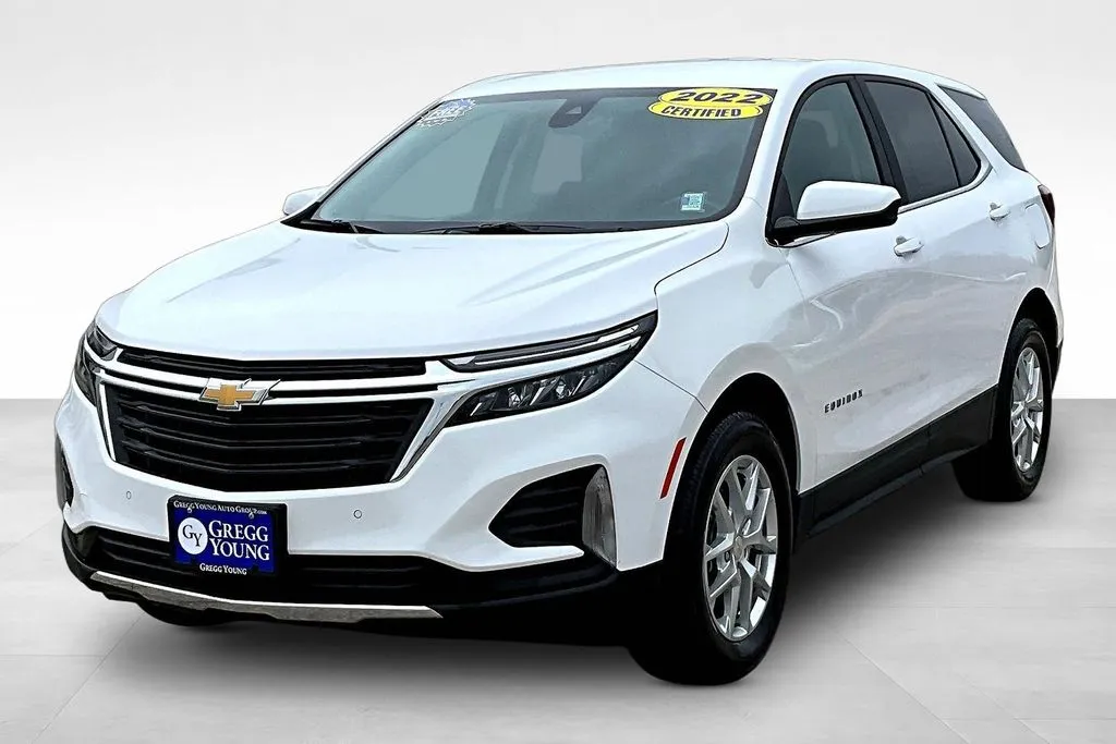 White 2022 Chevrolet Equinox LT for sale in Marshalltown, IA