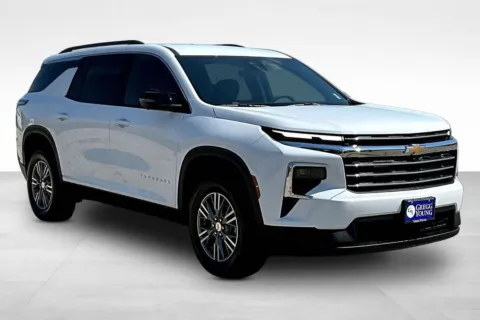 Photos of 2027 Chevrolet Traverse LT for sale in Marshalltown, IA at Gregg Young Chevrolet Marshalltown