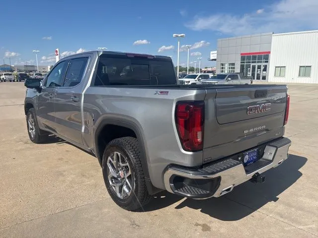 2025 Gmc Sierra 1500 SLT photo 3