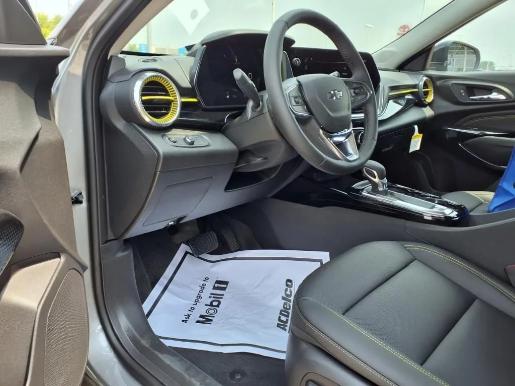 2025 Chevrolet Trax ACTIV photo 4