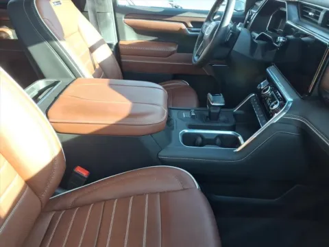 More photos of 2025 GMC Sierra 1500 Denali Ultimate at Gregg Young Chevrolet GMC of Columbus, NE