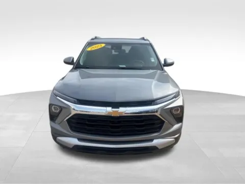 Photos of 2025 Chevrolet TrailBlazer LT for sale in Columbus, NE at Gregg Young Chevrolet GMC of Columbus