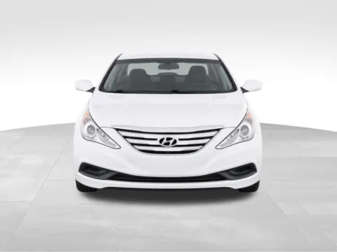 More photos of 2014 Hyundai Sonata GLS at Gregg Young Chevrolet GMC of Columbus, NE