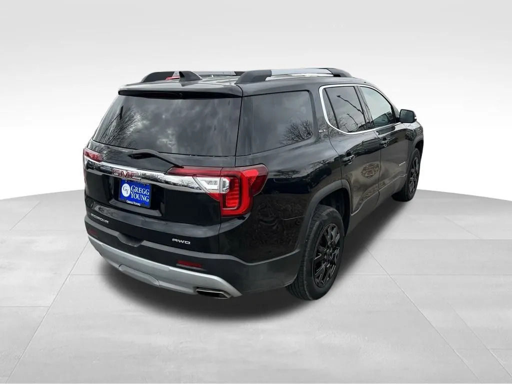 2023 Gmc Acadia SLT photo 2