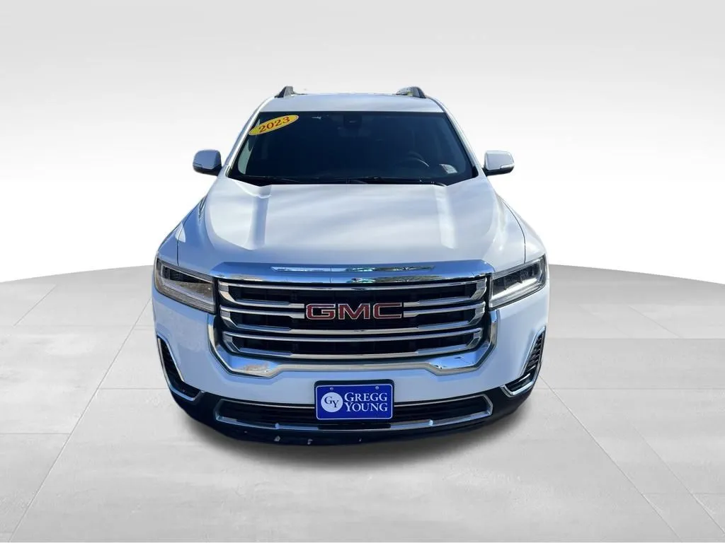 2023 Gmc Acadia SLE photo 3