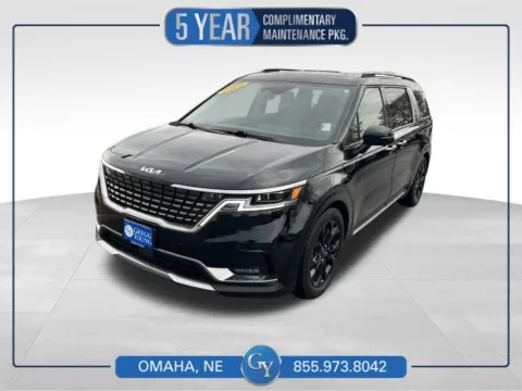 Black 2022 Kia Carnival SX Prestige for sale in Omaha, NE