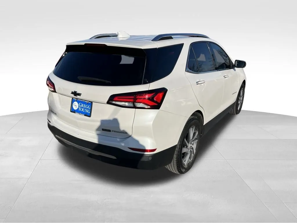 2022 Chevrolet Equinox Premier photo 3