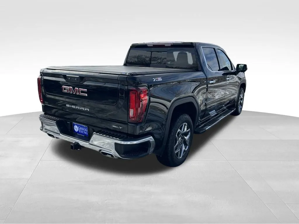 2024 Gmc Sierra 1500 SLT photo 3