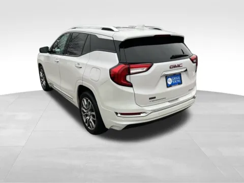 More photos of 2022 GMC Terrain Denali at Gregg Young Chevrolet - Omaha, NE