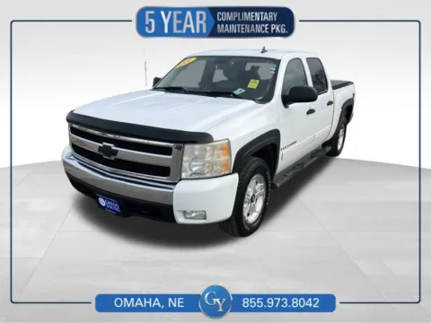 White 2007 Chevrolet Silverado 1500 LT for sale in Omaha, NE