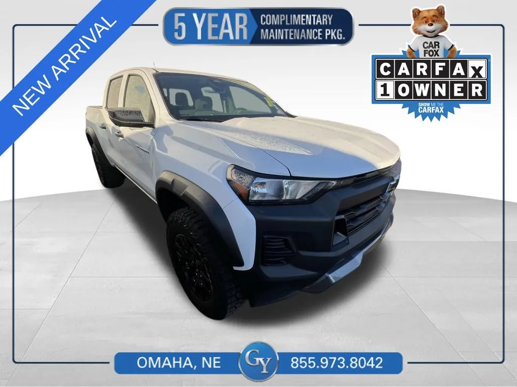 White 2024 Chevrolet Colorado Trail Boss for sale in Omaha, NE