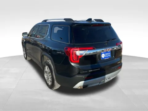 More photos of 2022 GMC Acadia SLE at Gregg Young Chevrolet - Omaha, NE