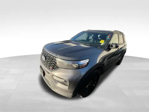 More photos of 2022 Ford Explorer ST at Gregg Young Chevrolet - Omaha, NE