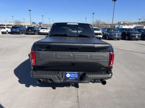 More photos of 2018 Ford F-150 Raptor at Gregg Young Chevrolet - Omaha, NE
