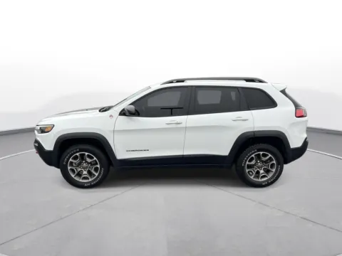 Photos of 2020 Jeep Cherokee Trailhawk for sale in Omaha, NE at Gregg Young Chevrolet - Omaha
