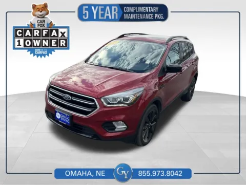 Red 2017 Ford Escape SE for sale in Omaha, NE