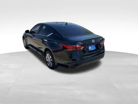 Another view of 2020 Nissan Altima 2.5 S for sale in Omaha, NE at Gregg Young Chevrolet of Omaha