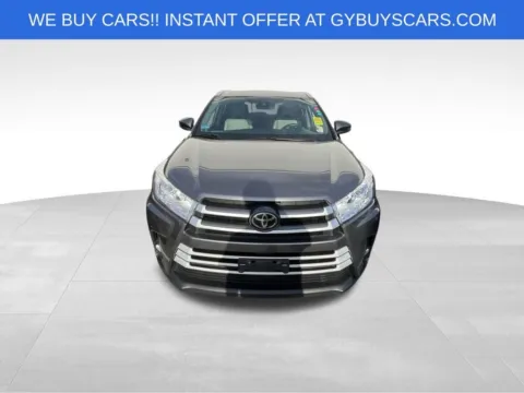 Another view of 2017 Toyota Highlander XLE for sale in Omaha, NE at Gregg Young Chevrolet of Omaha