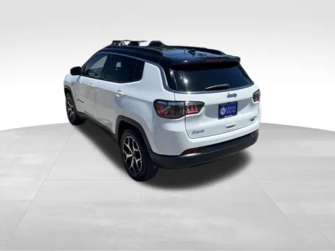 More photos of 2025 Jeep Compass Limited at Gregg Young Chevrolet of Omaha, NE