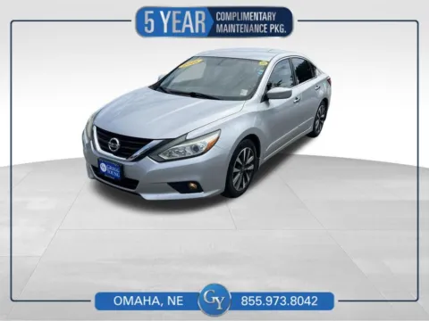 Silver 2016 Nissan Altima 2.5 SV for sale in Omaha, NE