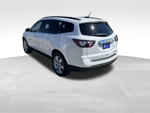 More photos of 2016 Chevrolet Traverse LT at Gregg Young Chevrolet of Omaha, NE