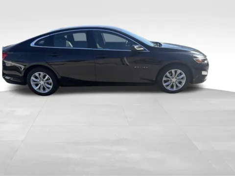 More photos of 2023 Chevrolet Malibu LT at Gregg Young Chevrolet of Omaha, NE